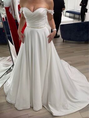 Elegant Off-Shoulder White Wedding Gown- NEW